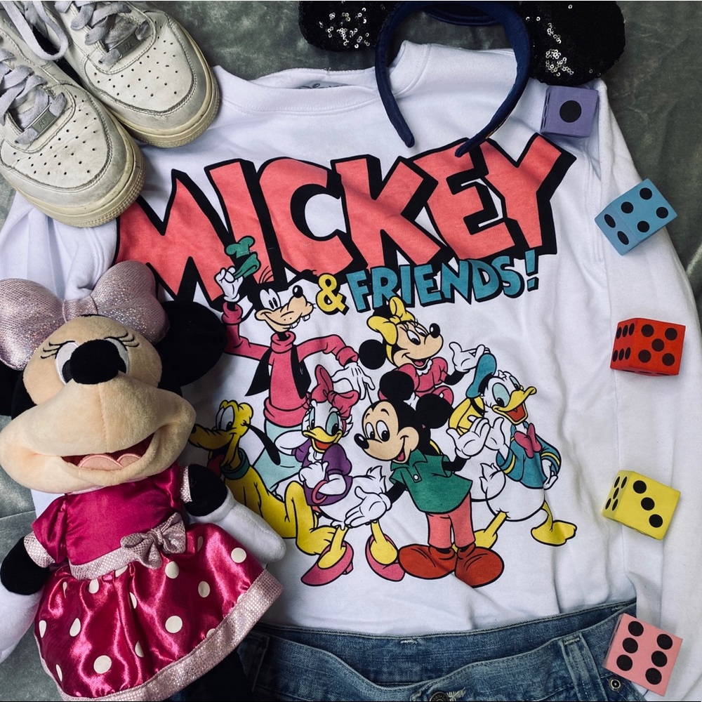 Mickey & Friends Crew Neck
